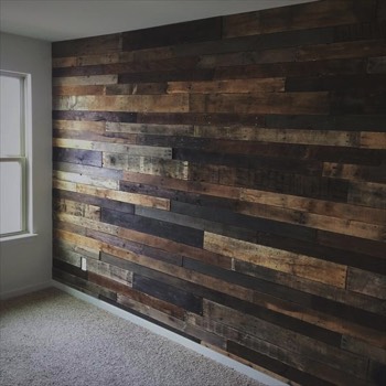  Reclaimed wood 